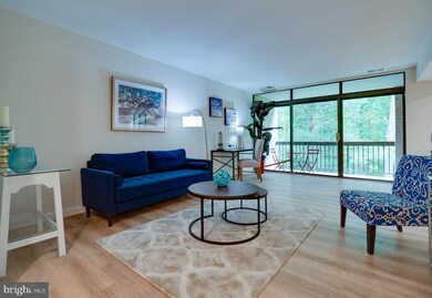 1667 Parkcrest Cir unit 201, Reston, VA 20190 - photo 3