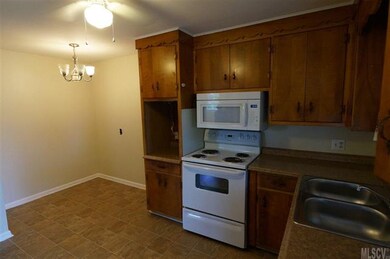 2324 5th Ave SW, Hickory, NC 28602 - photo 3