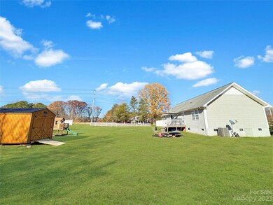 106 Hyde Ln, Statesville, NC 28625 - photo 7