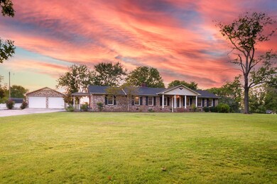 204 Greenbriar Ave, Shelbyville, TN 37160 - photo 2