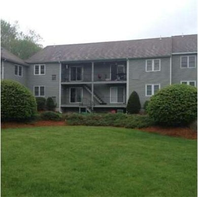 74 Tennis Plaza Rd unit 36, Dracut, MA 01826 - photo 2