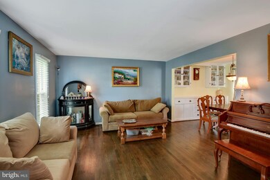 15501 Straughn Dr, Laurel, MD 20707 - photo 2