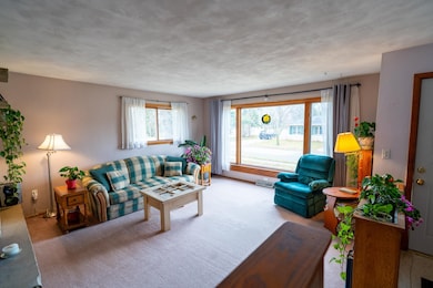 814 E North St, Whitewater, WI 53190 - photo 5