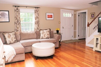 140 Cushing St, Hingham, MA 02043 - photo 4