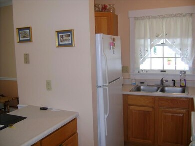 106 Farragut Way unit 243, Kennebunk, ME 04043 - photo 5
