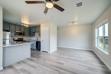 155 Plez Morgan Dr unit 12A, Montgomery, TX 77356 - photo 4