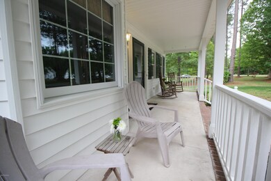 906 Corbett St, Winterville, NC 28590 - photo 4