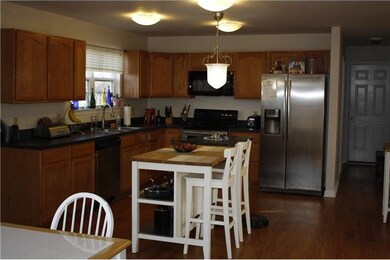 79 Wiand Ln, Spring City, PA 19475 - photo 5