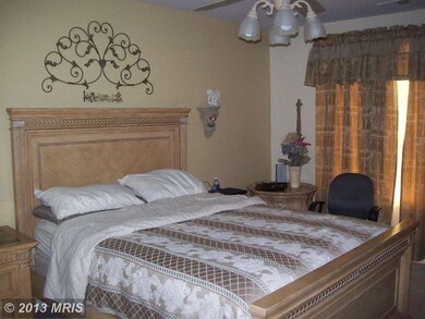 21784 Goldstone Terrace, Sterling, VA 20164 - photo 5