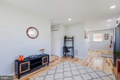 5 Center Section Ct, Middle River, MD 21220 - photo 5