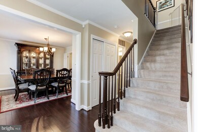 11512 Kimbark Ct, North Potomac, MD 20878 - photo 3