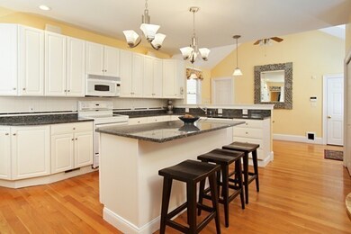 8 Haskell St, Lexington, MA 02420 - photo 4