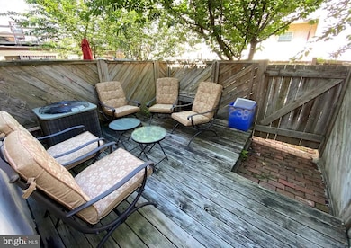 256 S Alder St, Philadelphia, PA 19107 - photo 7