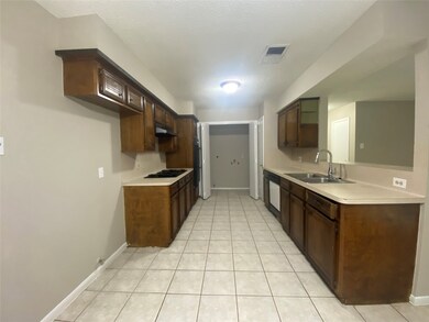 202 Skyview Terrace, Friendswood, TX 77546 - photo 5