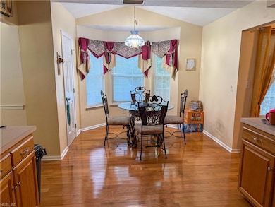 110 View Pointe Dr, Newport News, VA 23603 - photo 6