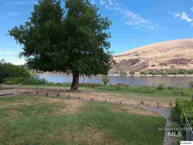 811 1st St, Asotin, WA 99402 - photo 4