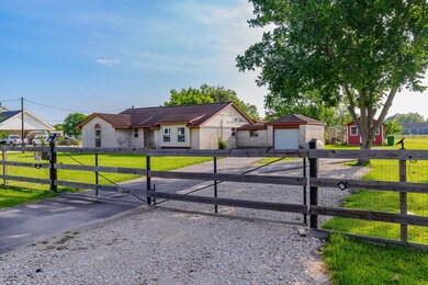 17130 N Wayne Ln, Pearland, TX 77584 - photo 4