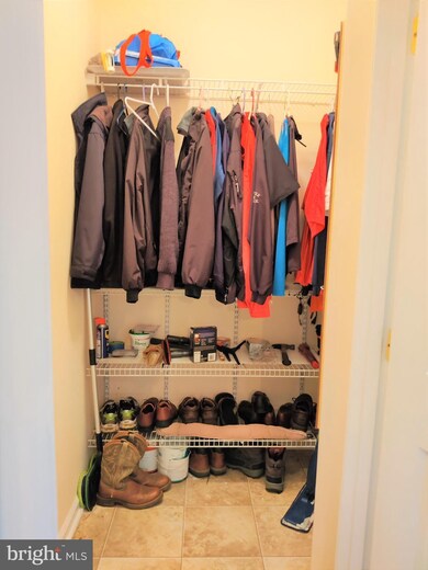 2506 Amber Orchard Ct W unit 104, Odenton, MD 21113 - photo 5