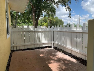 7134 Southgate Blvd unit 7134, Tamarac, FL 33321 - photo 5