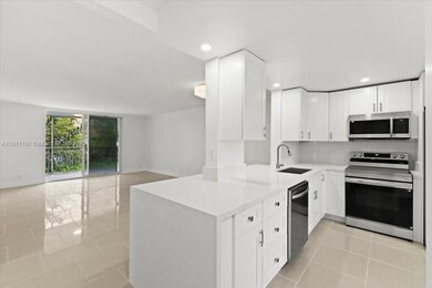 319 NE 14th Ave unit 201, Hallandale Beach, FL 33009 - photo 2