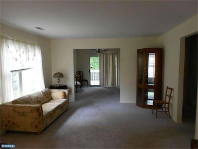 8 Pinecrest Ct, Woodbury, NJ 08096 - photo 4