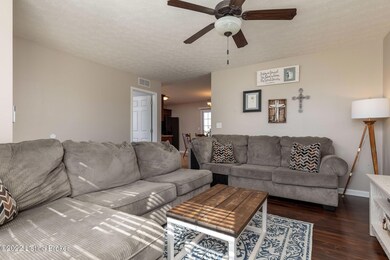 148 Gentry Ln, Mount Washington, KY 40047 - photo 6