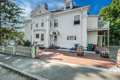 349 Beacon St unit B, Lowell, MA 01850 - photo 4