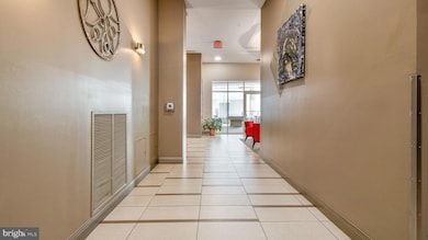 The Crescent unit 909, Silver Spring, MD 20910 - photo 7