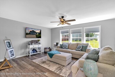 07-67-Lilac-Ln-WindowStill-Real-Estate-P