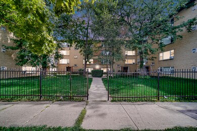 6145 N Seeley Ave unit 3B, Chicago, IL 60659 - photo 2