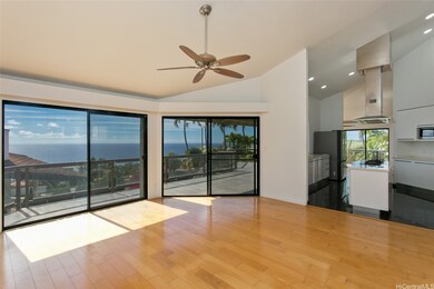 600 Kahiau Loop, Honolulu, HI 96821 - photo 6