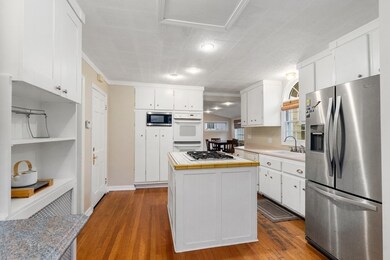 18 Kalmar St, Worcester, MA 01606 - photo 5