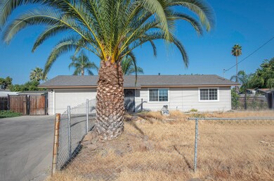 340 Schultz Terrace, Porterville, CA 93257 - photo 2