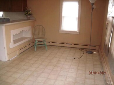 19 Water St, Wind Gap, PA 18091 - photo 6