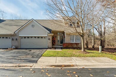 5597 Ashby Ct unit 14, Waterford, MI 48327 - photo 2