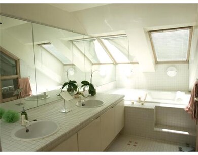 19 Surrey St, Cambridge, MA 02138 - photo 3