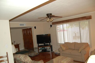 1333 E La Jolla Dr
