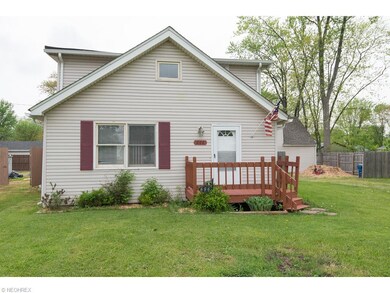 686 Alameda Ave, Sheffield Lake, OH 44054 - photo 3