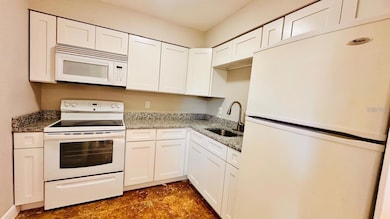 390 W Haines Blvd unit 2, Lake Alfred, FL 33850 - photo 3