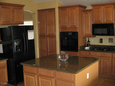 Great Kitchen,Ideal For Entertaining.