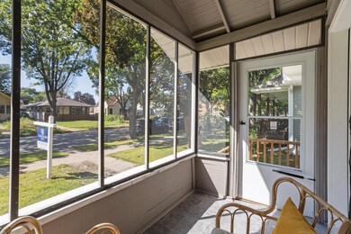 4742 Dupont Ave N, Minneapolis, MN 55430 - photo 4