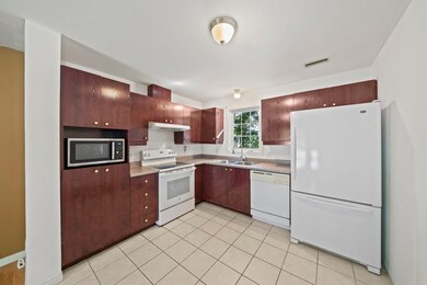 51 Forest St, Lawrence, MA 01841 - photo 7