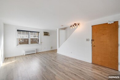 25 Hastings Ave unit B, Rutherford, NJ 07070 - photo 5