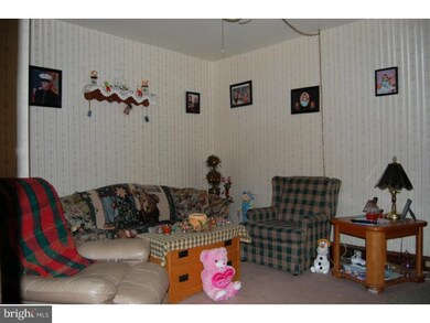 219 W Lancaster Ave, Downingtown, PA 19335 - photo 4