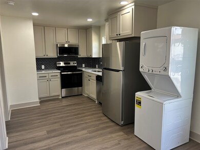 4331 Herridge St unit A, Houston, TX 77022 - photo 4