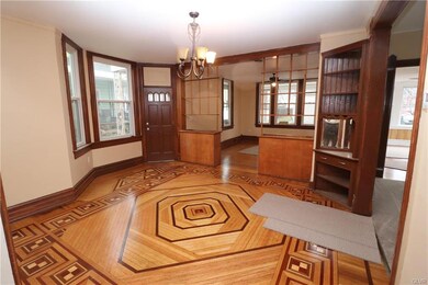 324 W Franklin St, Slatington, PA 18080 - photo 3