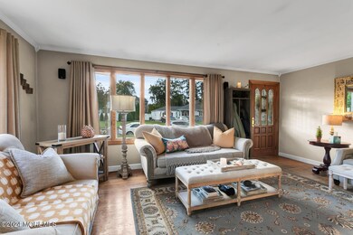 21 Louis Cir, Red Bank, NJ 07701 - photo 3