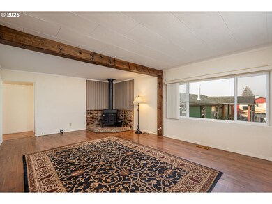 177 SE Egbert Ave, Siletz, OR 97380 - photo 4