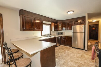 18 Olde Coach Rd, Derry, NH 03038 - photo 6