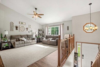 810 N Cline Ave, Griffith, IN 46319 - photo 4